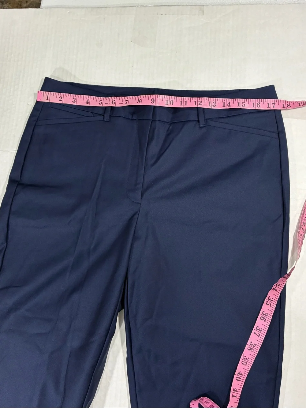 WHITE HOUSE BLACK MARKET THE SLIM ANKLE PANT NEW WITH TAG